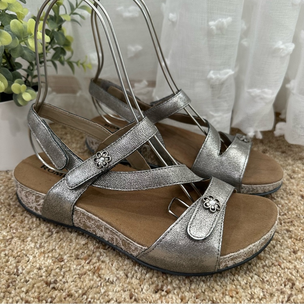 Romika Women’s Fidschi 54 Leather Strappy Wedge Comfort Sandals in Platinum